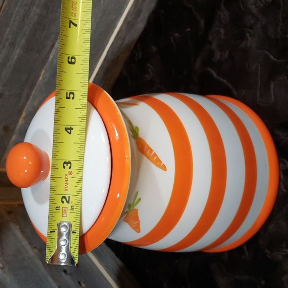 Carrot themed Spring cookie jar NWT - Picture 2 of 7